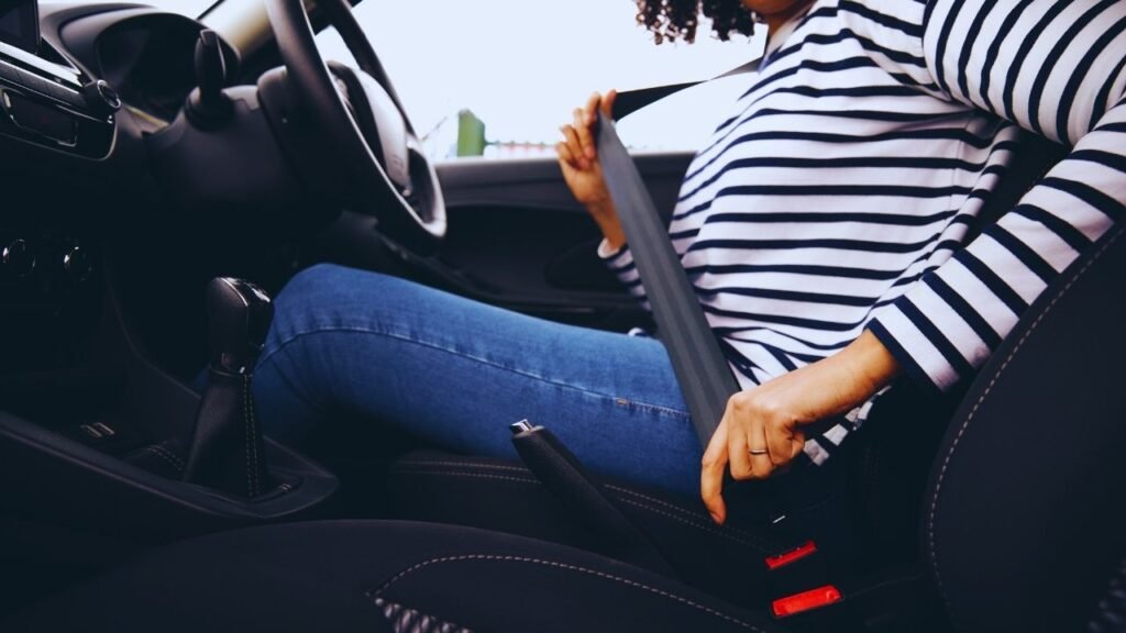 Unlock a Seatbelt Retractor